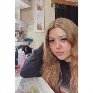 Meet your Posher, Kayla